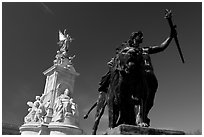 Statues in front of Buckingham Palace. London, England, United Kingdom ( black and white)