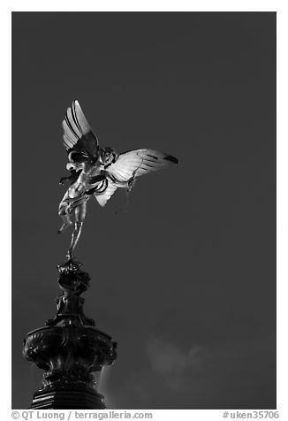 Eros statue at night, Piccadilly Circus. London, England, United Kingdom