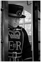 Yeoman Warder (Beefeater), Tower of London. London, England, United Kingdom (black and white)