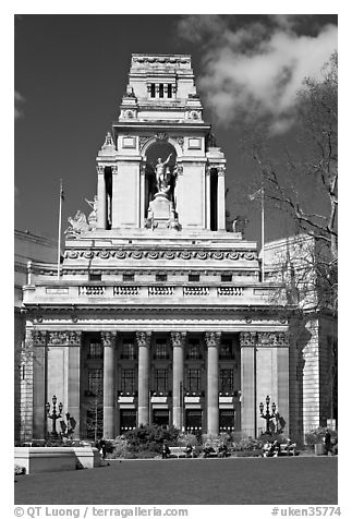 Lawn and monument honoring sailors lost at sea. London, England, United Kingdom (black and white)