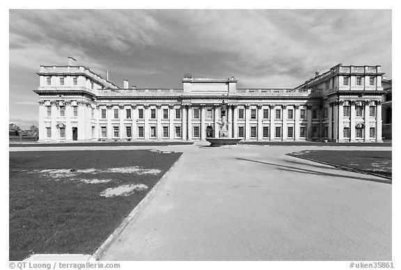 University of Greenwich and Trinity College of Music. Greenwich, London, England, United Kingdom (black and white)