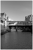 River Avon and Pulteney Bridge, completed in 1773. Bath, Somerset, England, United Kingdom (black and white)