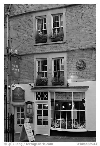 Facade of Sally Lunn House, oldest in Bath (1882). Bath, Somerset, England, United Kingdom