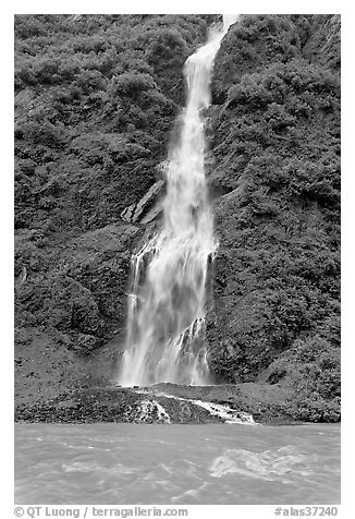 Bridalveil Falls, Keystone Canyon. Alaska, USA (black and white)