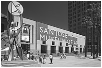 San Jose Museum of Art, new wing. San Jose, California, USA (black and white)