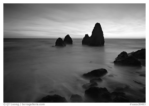 Seastacks and rocks, sunset, Rodeo Beach. SF Bay area, California, USA