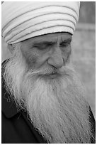 Sikh priest, Sikh Gurdwara Temple. San Jose, California, USA (black and white)