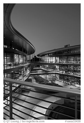 James Clark Center, home to multidisciplinary  program in biology, dusk. Stanford University, SF Bay area, California, USA