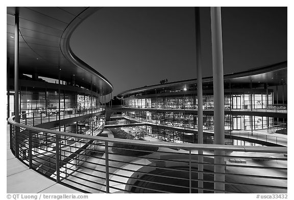 Curves of the James Clark Center, dusk. Stanford University, California, USA