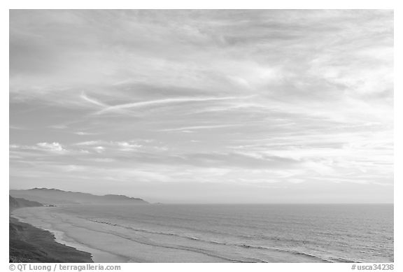 Ocean at sunset seen from Fort Funston. San Francisco, California, USA (black and white)