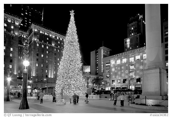 Christmas tree on Union Square at night. San Francisco, California, USA