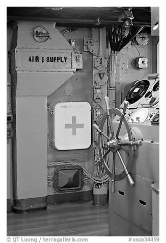 Main stirring wheel, USS Midway aircraft carrier. San Diego, California, USA (black and white)