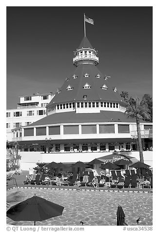 Swimming pool and tower,  Del Coronado hotel. San Diego, California, USA (black and white)