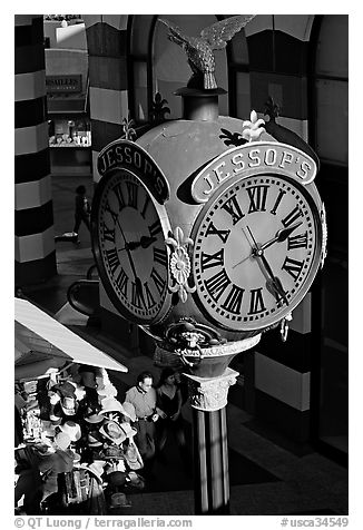 Jessops clock, called the finest street clock in the US. San Diego, California, USA (black and white)