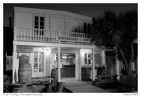 Apothicary building at night. San Diego, California, USA (black and white)