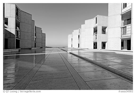 Salk Institude, called architecture of silence and light by architect Louis Kahn. La Jolla, San Diego, California, USA (black and white)