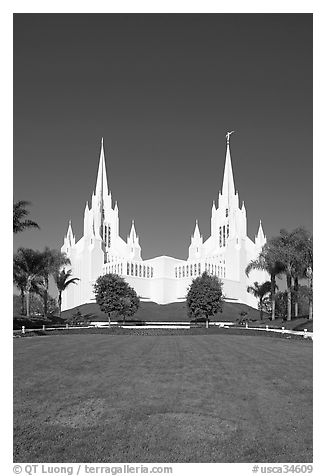 Church of Jesus-Christ of Latter-Day Saints, San Diego California temple. San Diego, California, USA