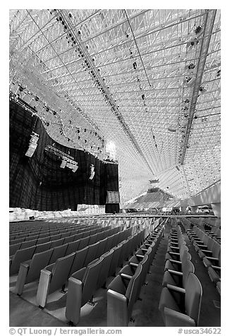 Interior of the Crystal Cathedral, with seating for 3000. Garden Grove, Orange County, California, USA