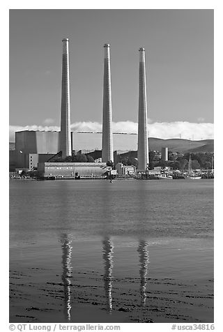 Duke Energy power plant. Morro Bay, USA (black and white)
