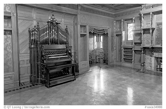 Ballroom and organ. Winchester Mystery House, San Jose, California, USA (black and white)