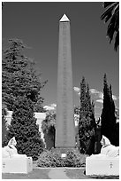 Oblisk and Sphynx, Rosicrucian Museum. San Jose, California, USA (black and white)