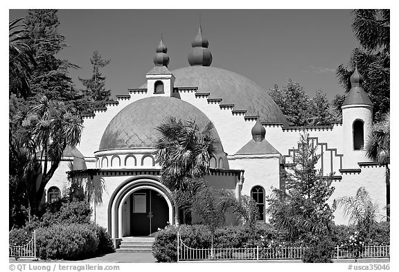 Planetarium in moorish style, Rosicrucian Museum. San Jose, California, USA (black and white)