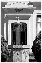 Statue and fountain, Rosicrucian Park. San Jose, California, USA ( black and white)