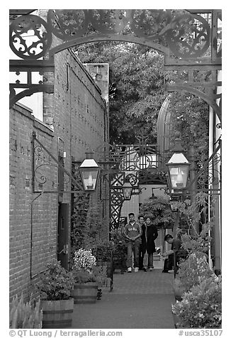 Alley, San Pedro Square. San Jose, California, USA