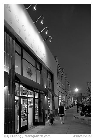 Books Inc bookstore and cafe at night, Castro Street, Mountain View. California, USA