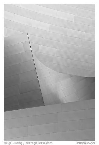 Facade detail, Walt Disney Concert Hall. Los Angeles, California, USA