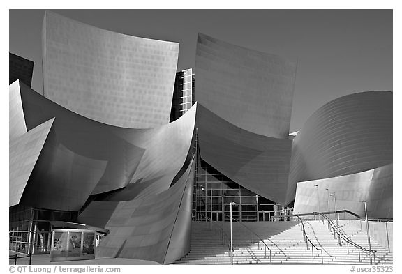 Main entrance of the Walt Disney Concert Hall. Los Angeles, California, USA (black and white)