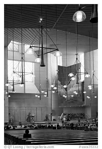 Interior of the Cathedral of our Lady of the Angels, designed by Jose Rafael Moneo. Los Angeles, California, USA (black and white)