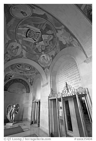 Entrance lobby of the Los Angeles County Hospital. Los Angeles, California, USA (black and white)