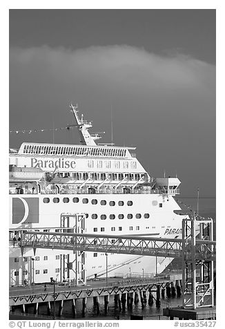 Cruise ship. Long Beach, Los Angeles, California, USA