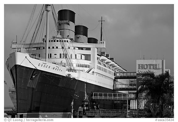 Queen Mary Hotel. Long Beach, Los Angeles, California, USA (black and white)