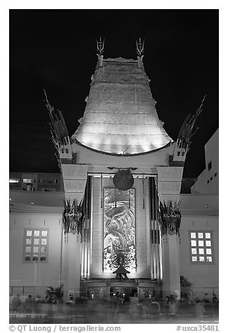 Main gate of Grauman Chinese Theatre at night. Hollywood, Los Angeles, California, USA