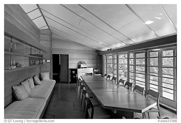 Dining room, Hanna House, a Frank Lloyd Wright masterpiece. Stanford University, California, USA