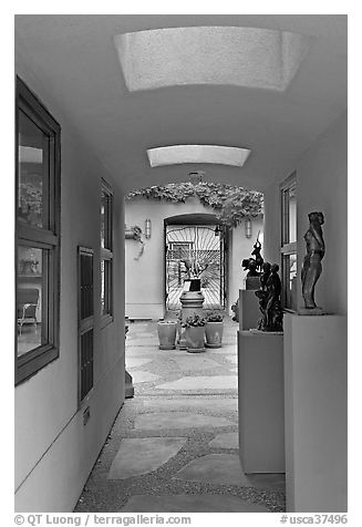 Art gallery with courtyard. Half Moon Bay, California, USA (black and white)