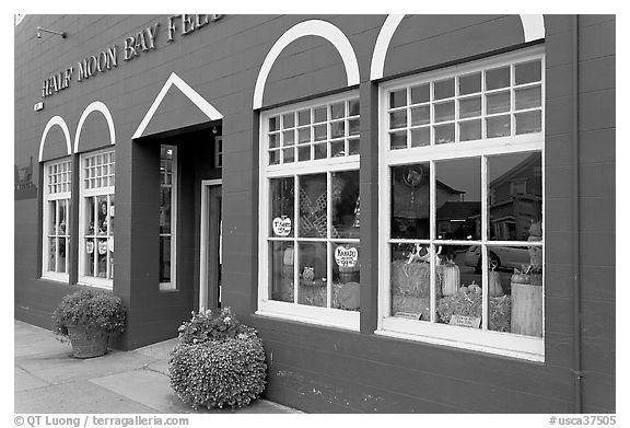 Half Moon bay feed store. Half Moon Bay, California, USA (black and white)