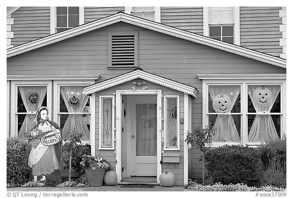 Zabella House, oldest in town. Half Moon Bay, California, USA (black and white)