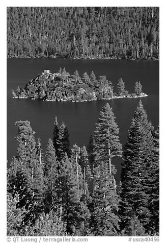 Fannette Island and Tea House, Emerald Bay State Park, California. USA