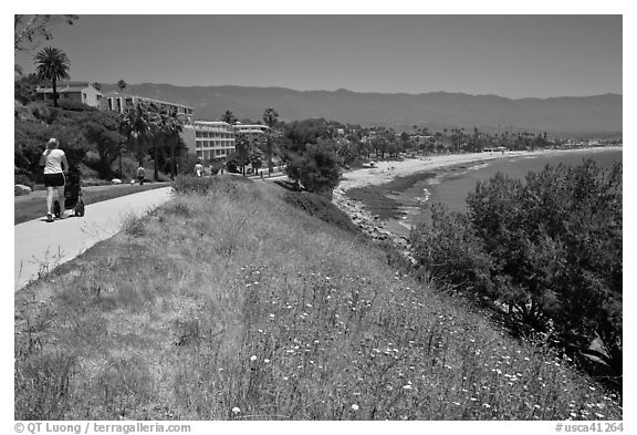 Coastal walkway and beach. Santa Barbara, California, USA (black and white)