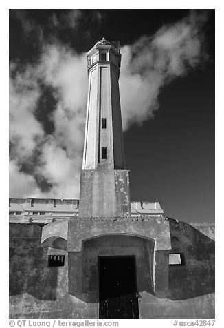 Lighthouse, Alcatraz  Penitentiary. San Francisco, California, USA (black and white)