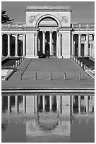 Entrance of Palace of the Legion of Honor reflected in pool. San Francisco, California, USA (black and white)