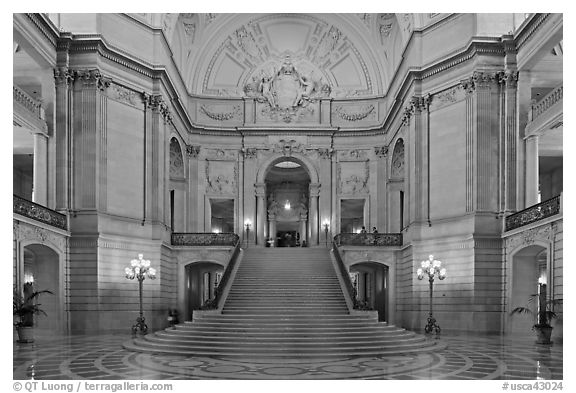 Inside San Francisco City Hall. San Francisco, California, USA (black and white)