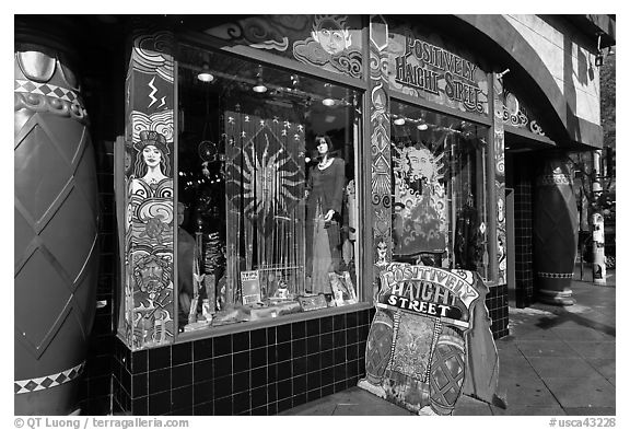 Positively Haight Street store. San Francisco, California, USA (black and white)