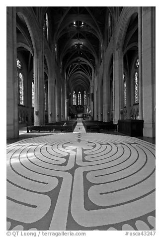 Labyrinth and nave, Grace Cathedral. San Francisco, California, USA (black and white)