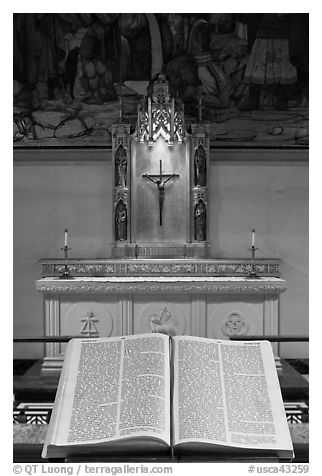 Bible and crucifix, Grace Cathedral. San Francisco, California, USA (black and white)