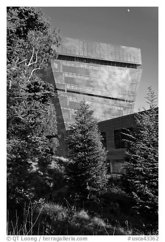 Hamon Tower and moon, late afternoon, De Young Museum. San Francisco, California, USA (black and white)