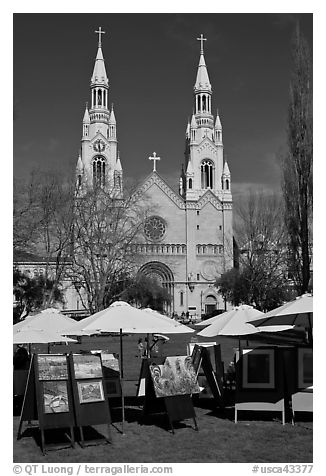 Art fair and St Peter and Paul Church, North Beach. San Francisco, California, USA (black and white)